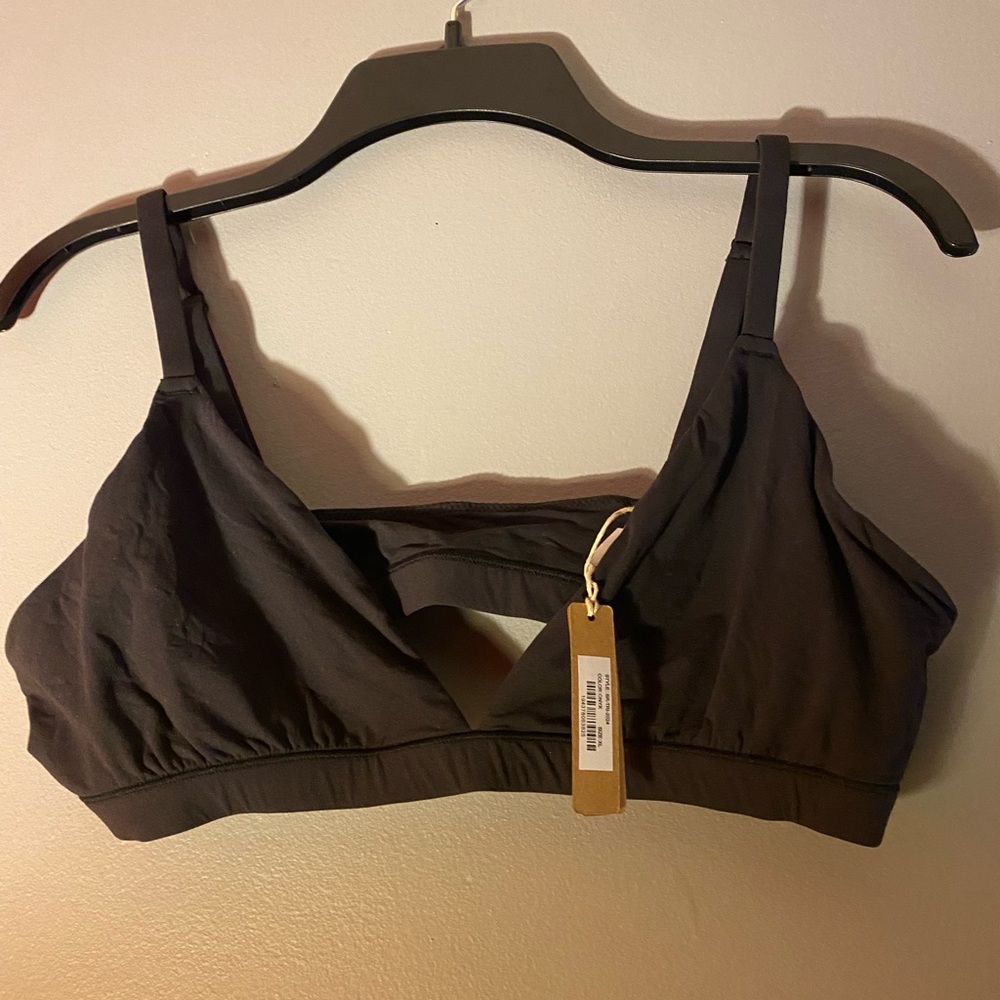 NWT SKIMS Triangle Bra XL in Onyx - Picture 4 of 5